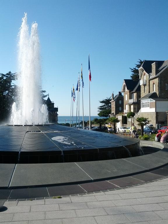 T2-300M Plage-L'Estacade- St Enogat A Dinard Ngoại thất bức ảnh
